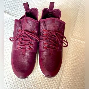 Nike women sneakers